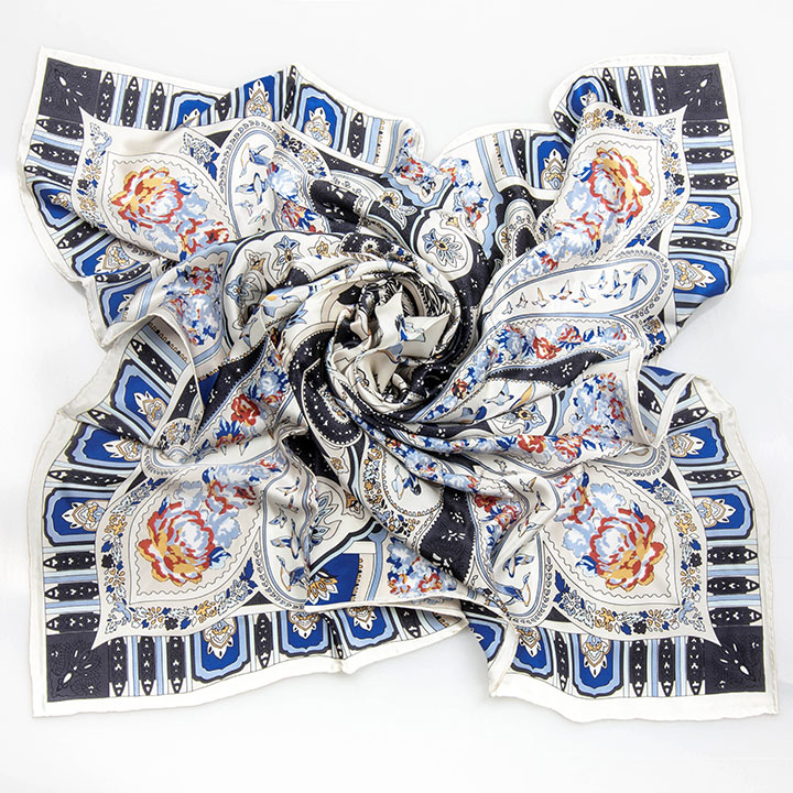 Passerini/Am šátek Paisley White hedvábný dámský šátek